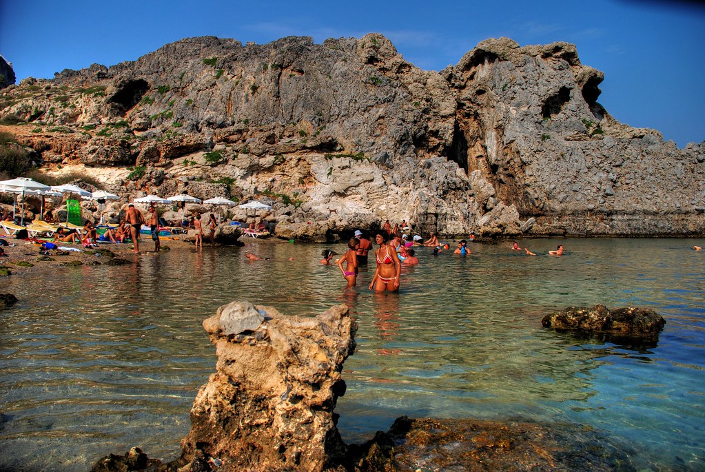 Badende turister på Rhodos